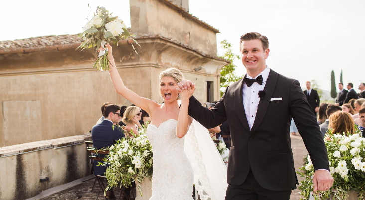 How to have a fun destination wedding in Tuscany