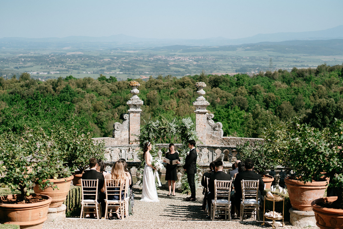 Scenic outdoor wedding ceremony in Tuscany