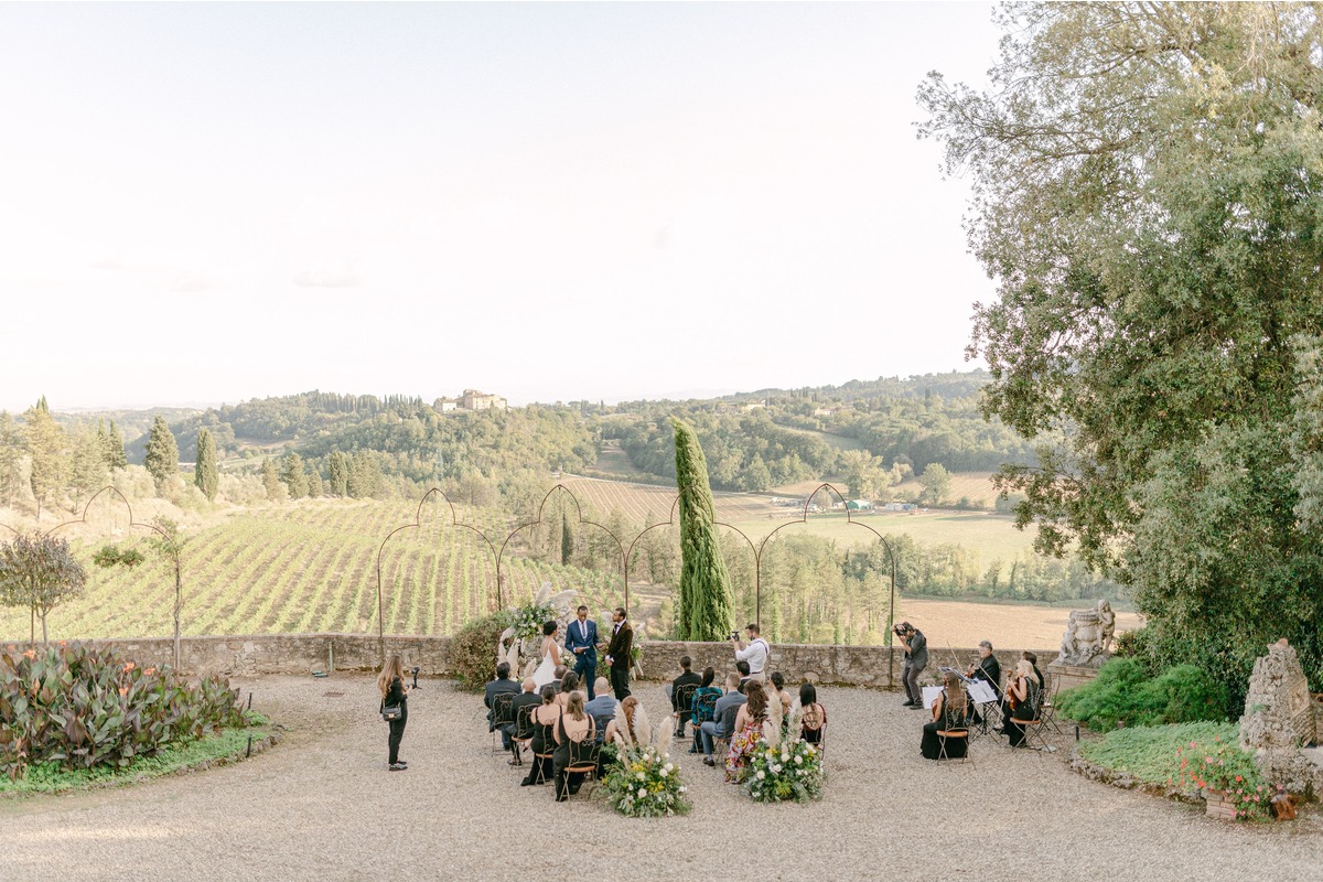 Scenic outdoor wedding ceremony in Tuscany