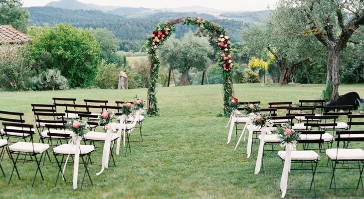 Dreamy Spring Destination Wedding in Tuscany
