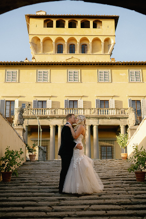 Exclusive Florence destination wedding in prestigious villa