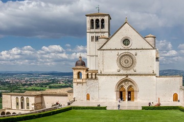 Get married in Assisi